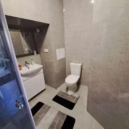 Appartamento двокімнатні в центрі міста лева *