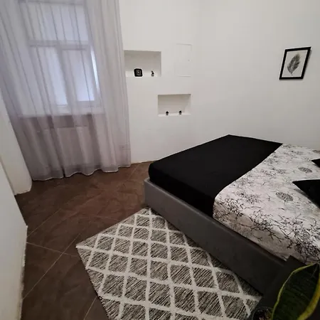 двокімнатні в центрі міста лева * Lviv
