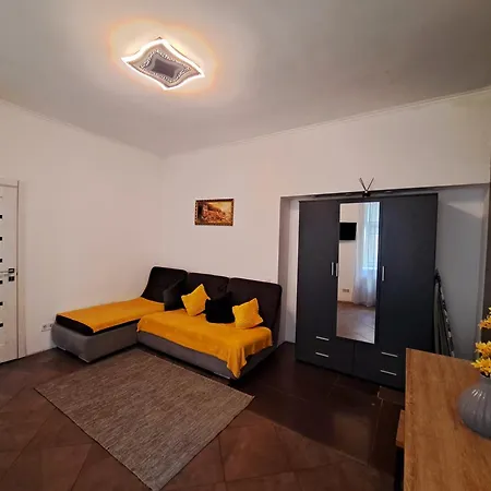 Apartmán двокімнатні в центрі міста лева